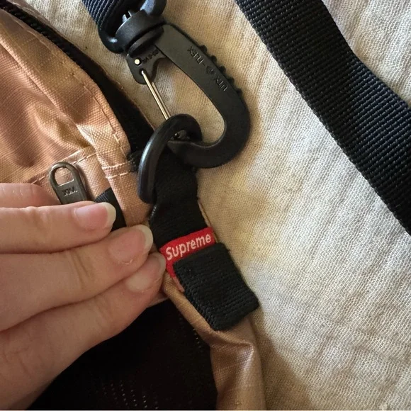 north face x supreme | rose gold metallic shoulder crossbody shoulder bag - Picture 5 of 9